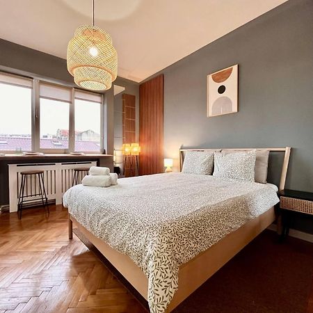 Woodie Studio With Premium Comfort By Piata Unirii Бухарест Экстерьер фото